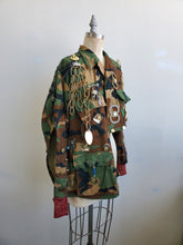 Load image into Gallery viewer, RANDOM Assymetrical Camo jacket